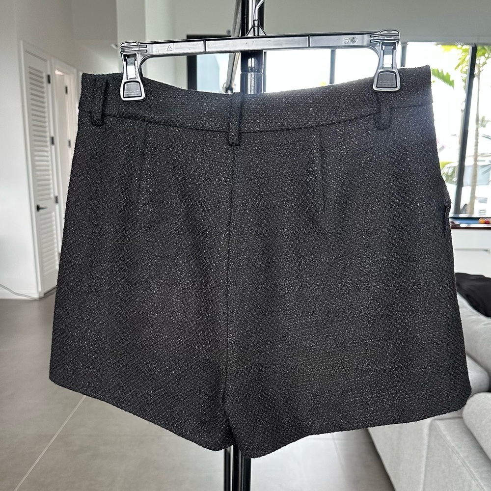 CHANEL Elegant Black Men's Shorts - Picture 2 of 8